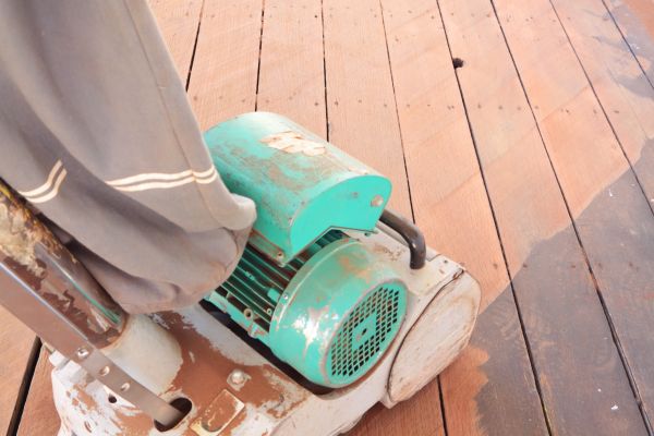 Cost of Cedar Deck Sanding in San Jose
